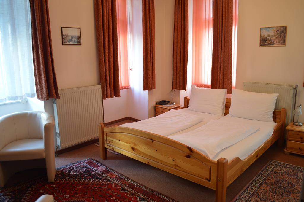 Pension Walzerstadt Wien Zimmer foto