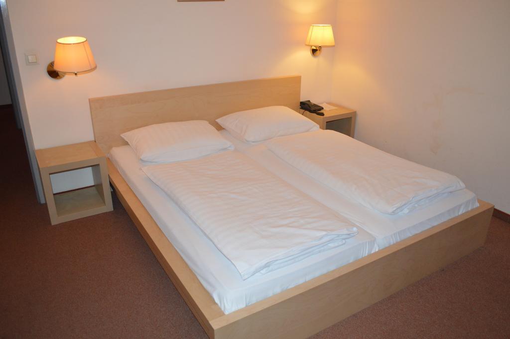 Pension Walzerstadt Wien Zimmer foto