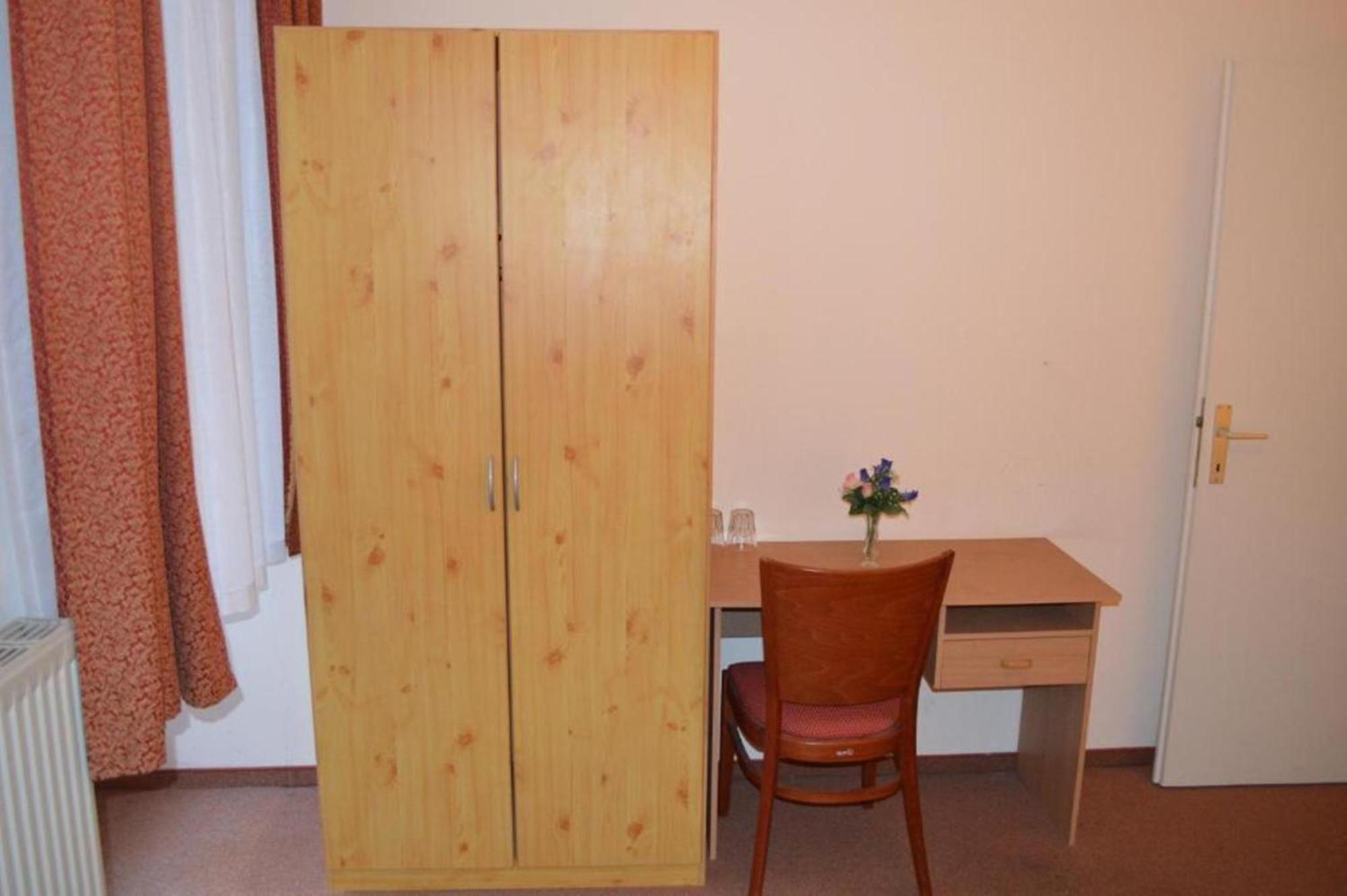 Pension Walzerstadt Wien Zimmer foto
