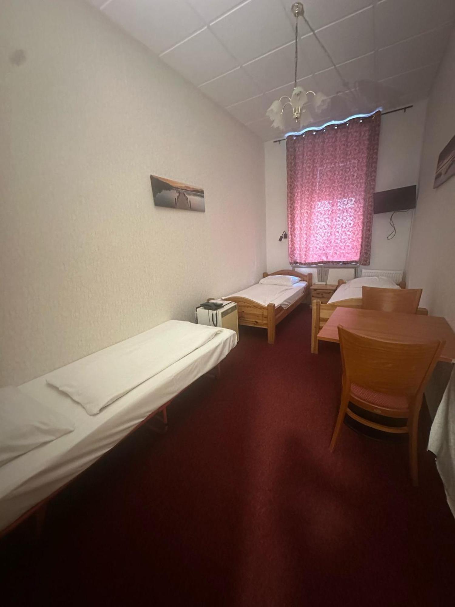 Pension Walzerstadt Wien Zimmer foto